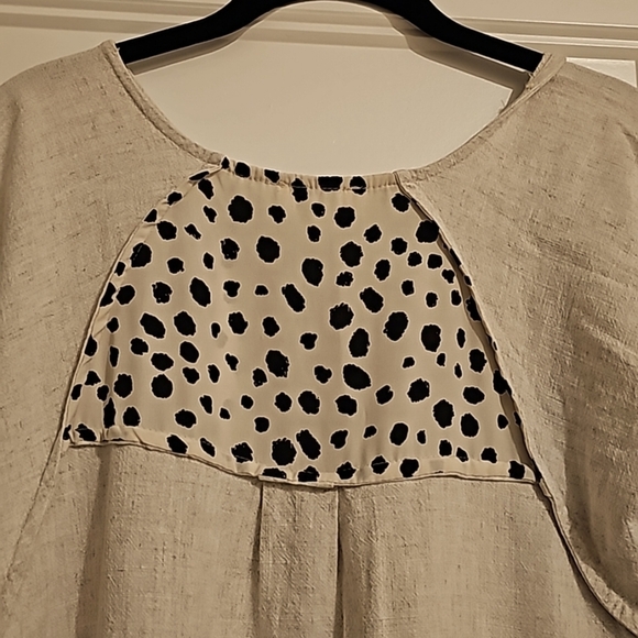 Umgee USA Short Sleeve Cream Top sz small - Picture 4 of 5